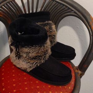 Winnipeg Boots Size 9 M Adult